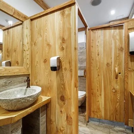 בית הארחה Wellness Zora Family 3*