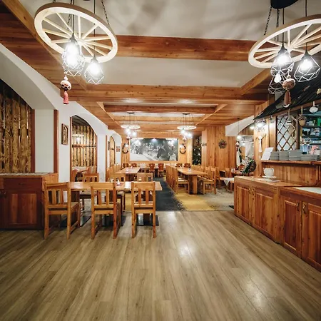 בית הארחה Wellness Zora Family