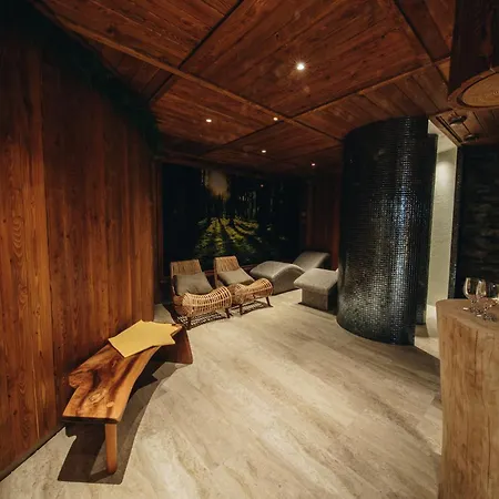 Pensionat Wellness Zora Family