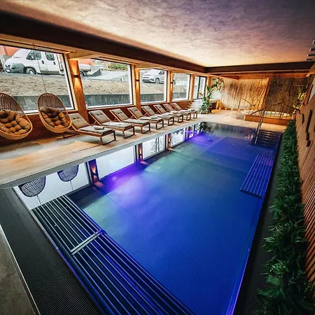 Wellness Zora Family 3* Tatranská Lomnica