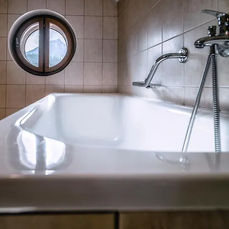 Pensionat Wellness Zora Family