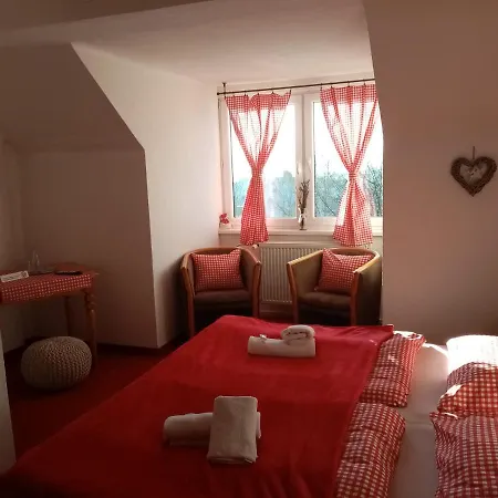 בית הארחה Wellness Zora Family